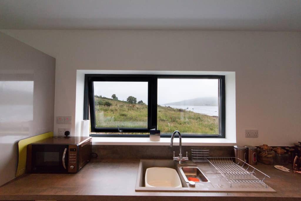 Villa Beautiful Views From Right Above The Water Dunan Esterno foto